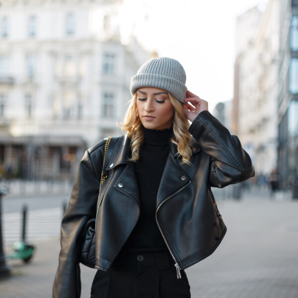 Blonde woman in city street fashion